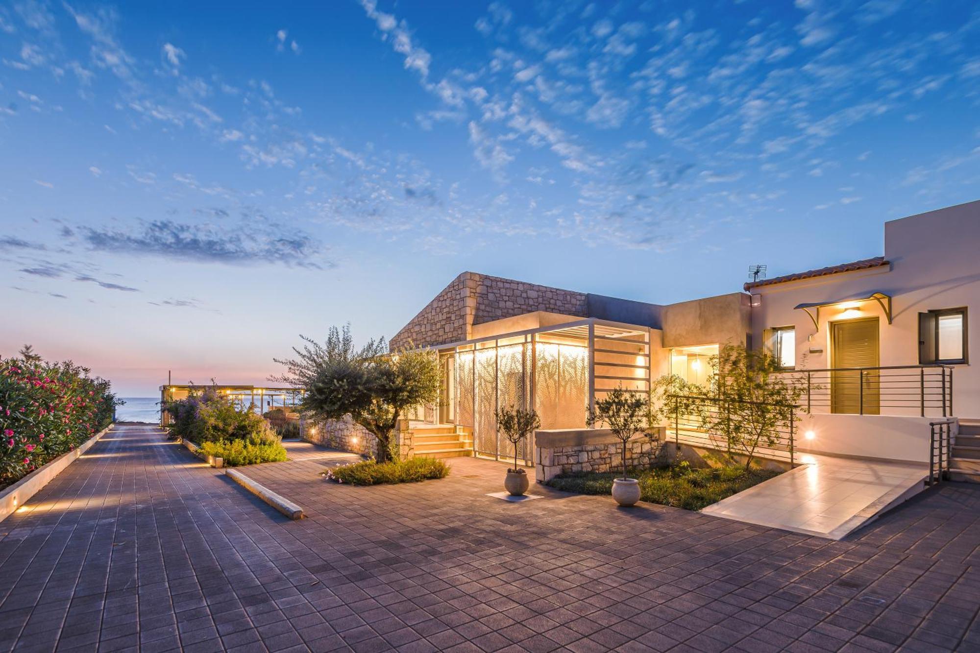 Callisto Seaside Homes & Suites Marathopoli Eksteriør billede