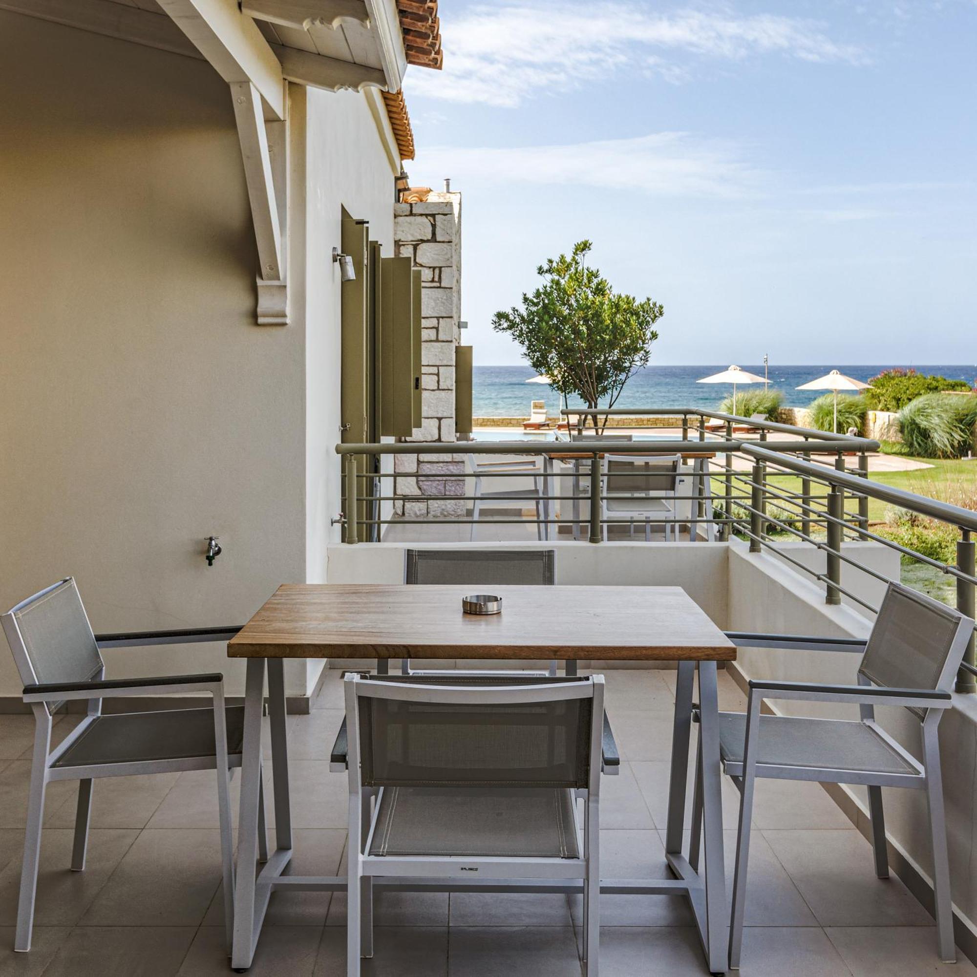 Callisto Seaside Homes & Suites Marathopoli Eksteriør billede