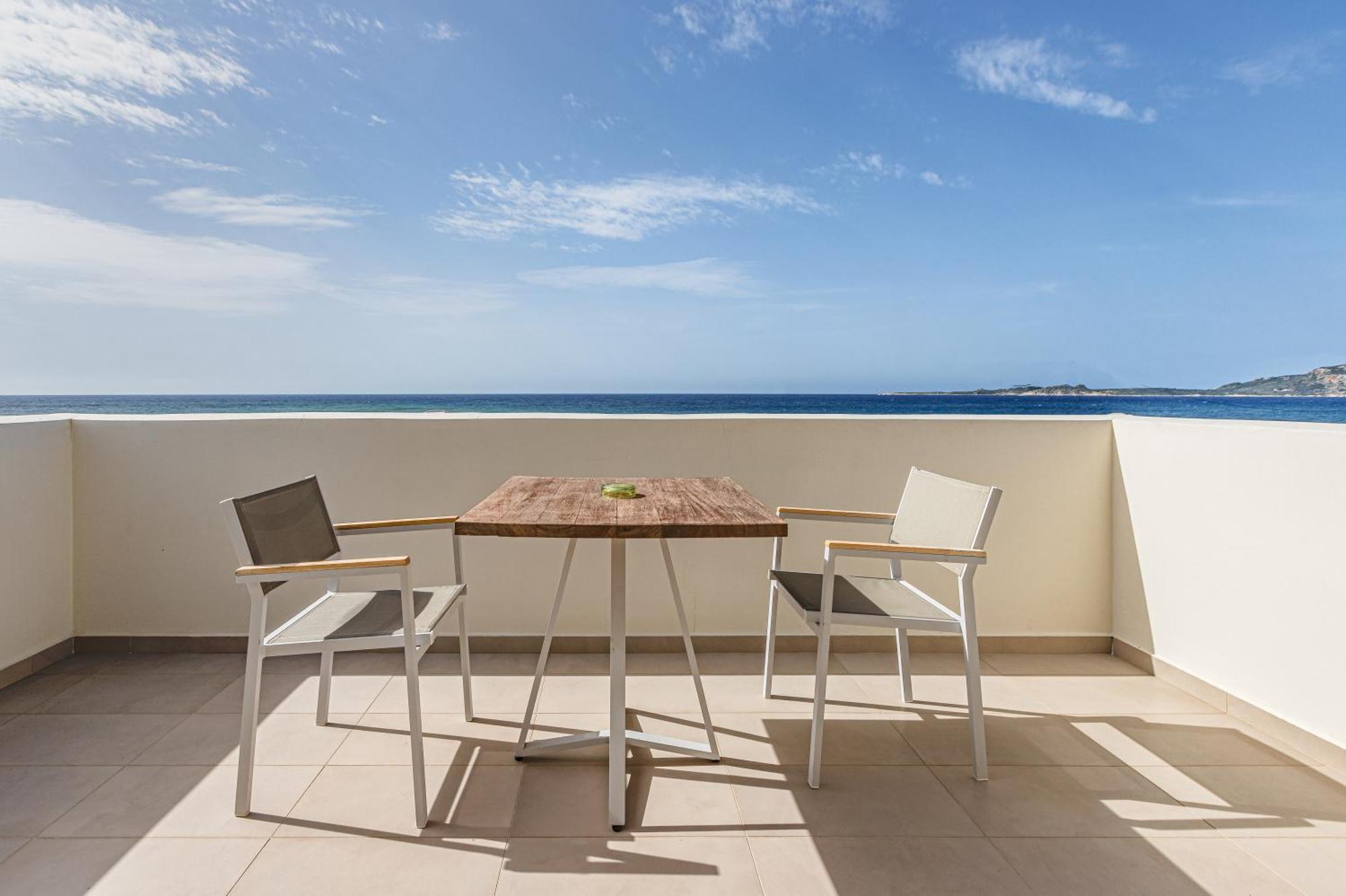 Callisto Seaside Homes & Suites Marathopoli Eksteriør billede