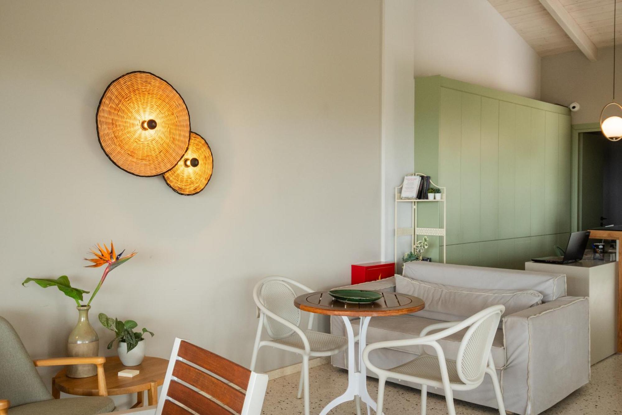 Callisto Seaside Homes & Suites Marathopoli Eksteriør billede